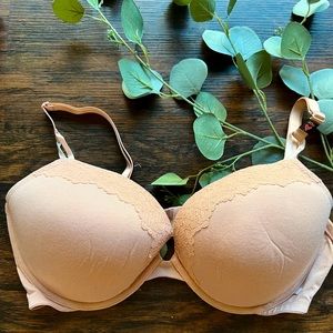 Victorias Secret Bra 40D Nude color NWT